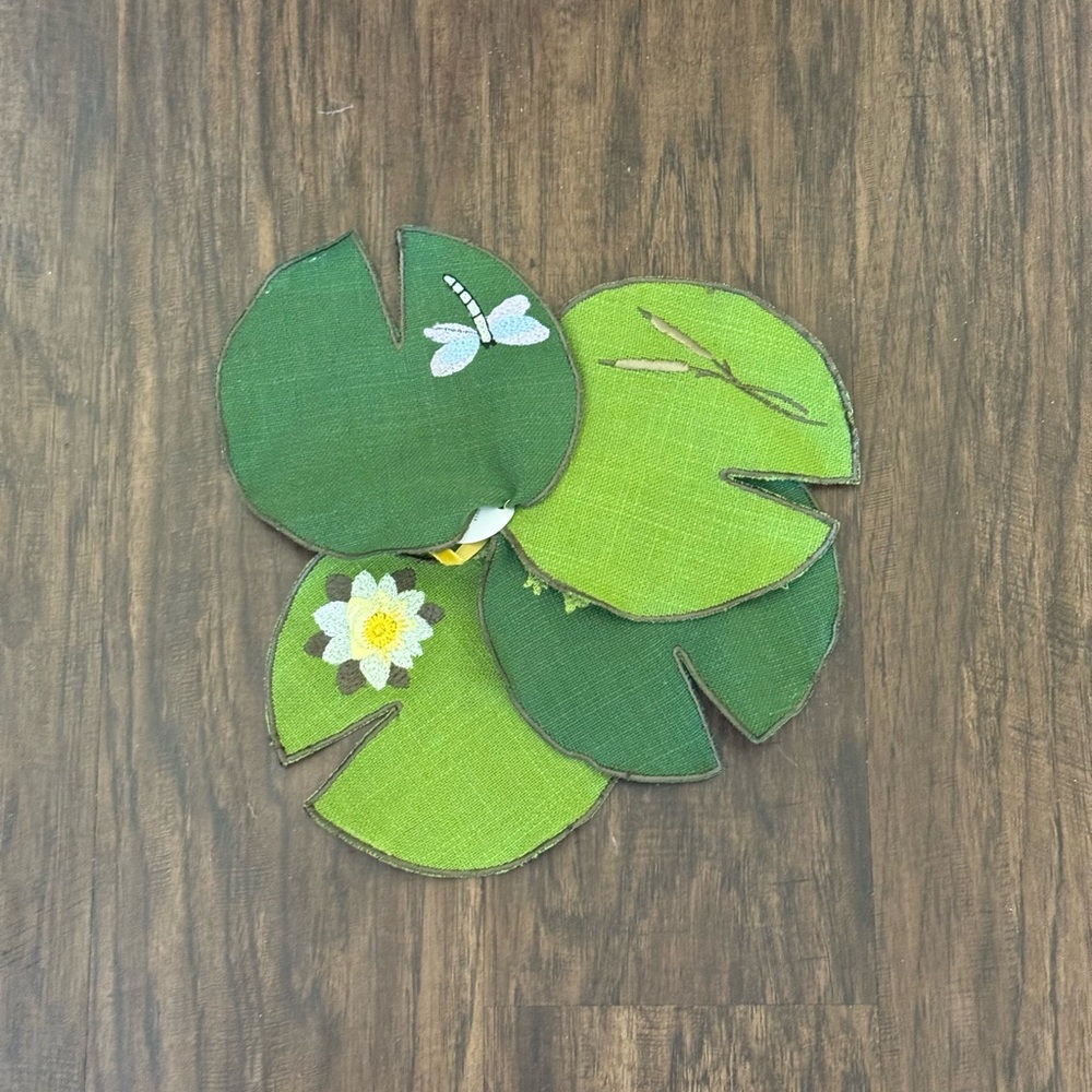 Anthropologie Lilypad floating cocktail napkins set of 4 - Picture 10 of 12